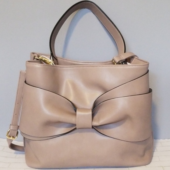 Betsey Johnson Handbags - Betsey Johnson Bow Satchel